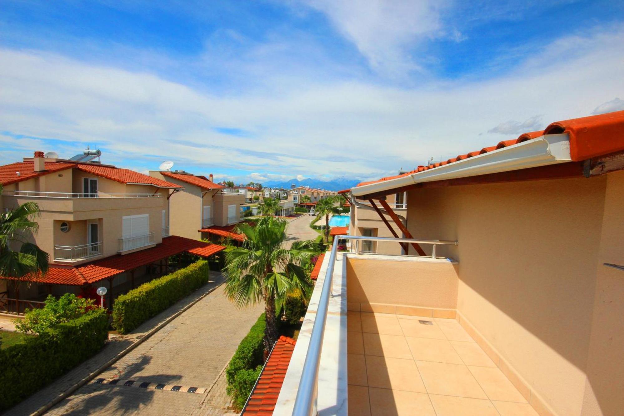 Villa Paradise Town Lucky *